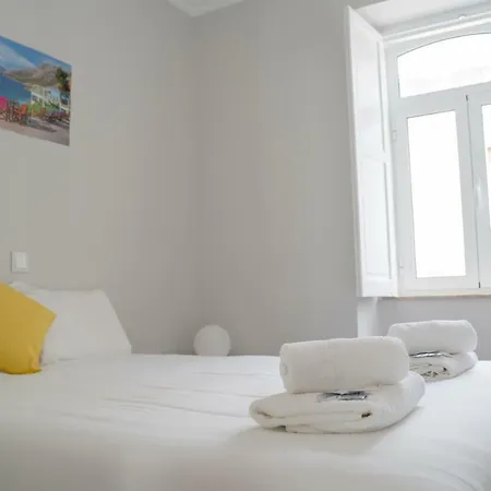 아파트 Funky Two Bedroom Saldanha 리스본